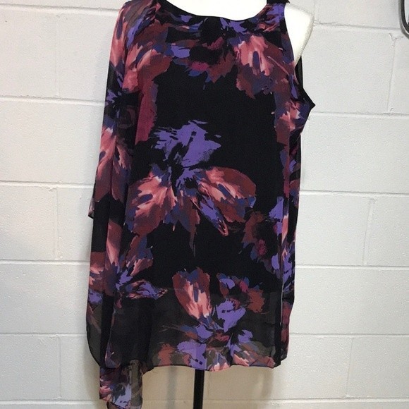 Vanessa Williams Asymmetrical Flutter Top  - NWOT - Picture 2 of 9